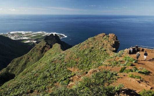 Tenerife__Mirador_de_Aguaide_-_Parque_Rural_de_Anaga_-_La_Laguna.jpg
