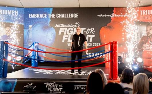 Alan_Cross_Jet2_Jet2holidays_conference_2023_Antalya_TRADE_C.jpg