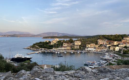 Kassiopi_harbour.jpg
