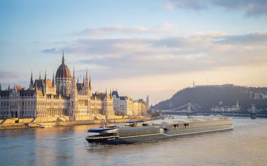 a-eu-new-ship-render-StudioPiper_APT_RiverShip_Europe_EXT_Hu.jpg