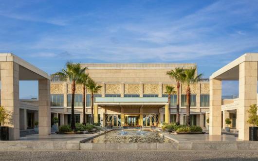 Anantara Vilamoura Resort mixes modernist architecture with installations by Portuguese artists