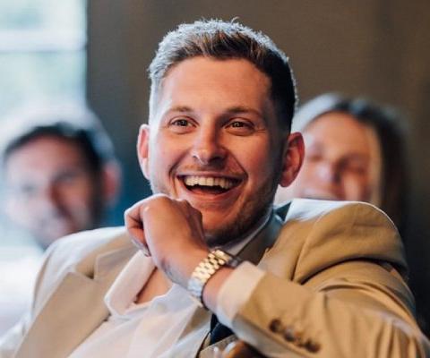 Lloyd Cross is joining Gulf Air Holidays