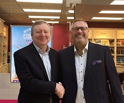 Just Split's Jim Vaughan pictured with Best4Travel's Jeff Collins