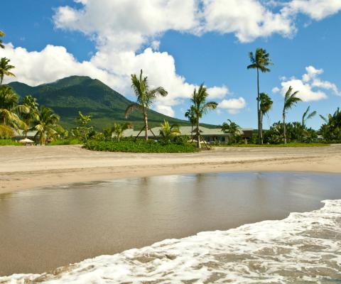 Pinney's Beach in Nevis