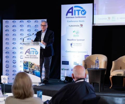 Richard Kemp OBE speaking at 2025's Aito Overseas conference