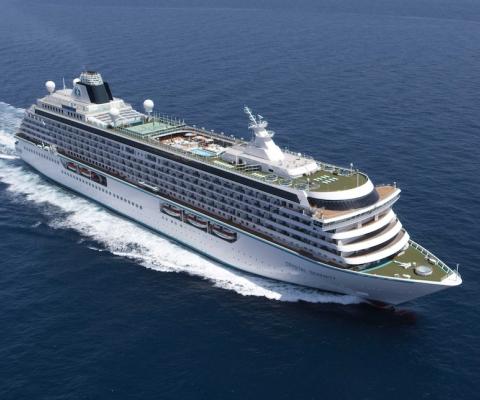 Crystal Serenity at sea