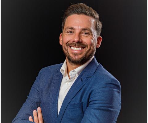 Lee Haslett, Celestyal