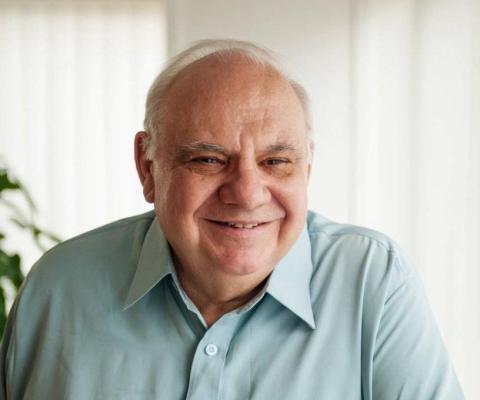 Headshot of Kenneth Townsley 