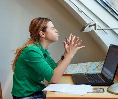 Stressed homeworking agent