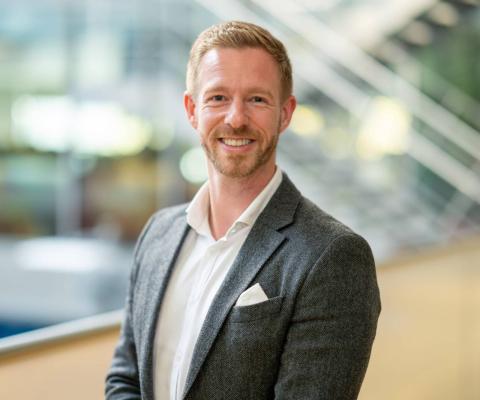 Headshot of Seabourn's UK sales director, Tom Andrews