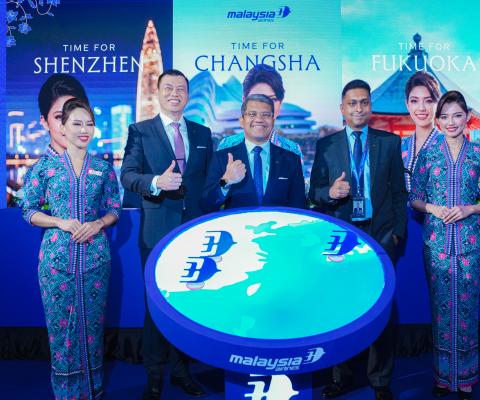 L-R: Bryan Foong, CEO of Airline Business from MAG, Capt Nasaruddin A Bakar, PGCEO of MAG and Dersenish Aresandiran, CCO of Airline Business from MAG during the press conference