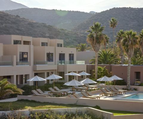 The exterior and pool at Ella Rocrita