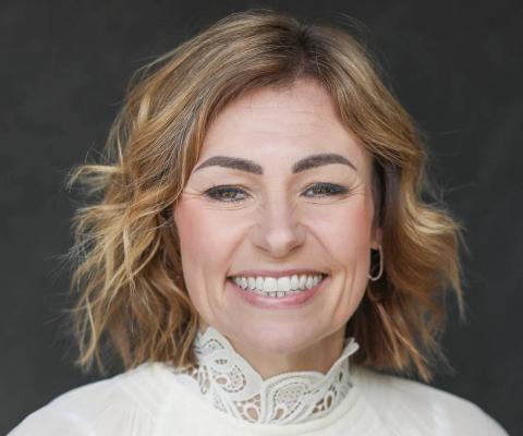 Michelle Daniels, Viva Cruises