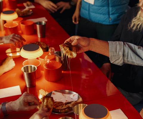 Roter Delfin Restaurant Scene