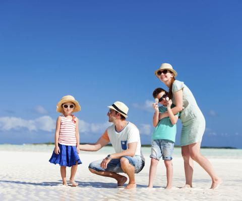 Family holiday - beach (stock)