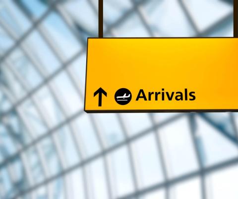 arrivals-sign-airport1.jpg