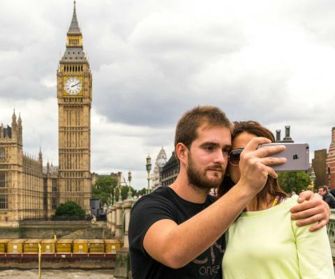 UK_tourists.jpg