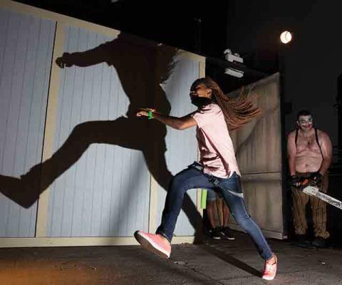 Universal Orlando Halloween Horror Nights Giggles & Gore