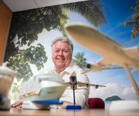 Kenny Picken, Traveltek