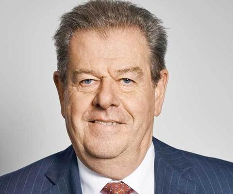 Peter Long Tui headshot