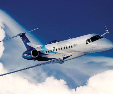 WEB-Embraer-145.jpg