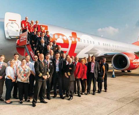 Jet2.com-staff-welcome-home-new-Boeing-737-800---the-first-of-30-new-aircraft.jpg