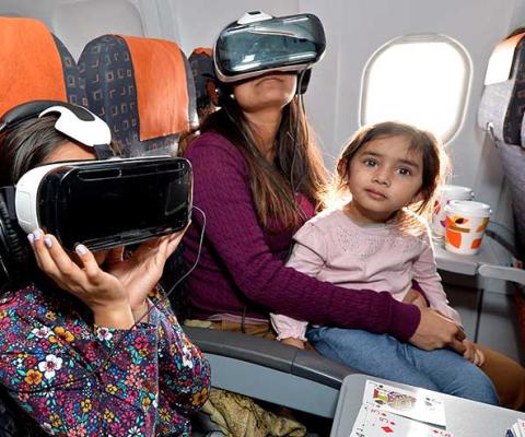 easyJet-passengers-experience-Virtual-Reality-at-30000-feet.jpg