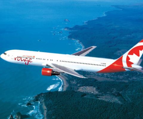 Air Canada rouge B767-300ER.jpg
