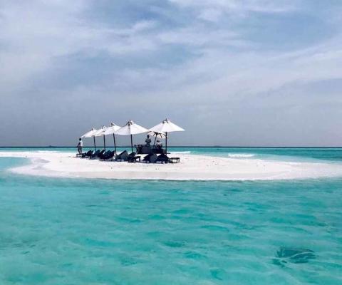 beach-picnic-milaidhoo.jpg