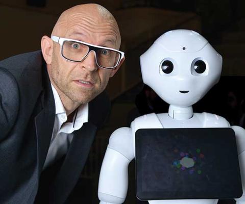 Jason Bradbury and robot Pepper