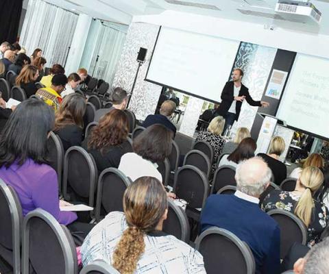 161020-101336-TTG_Luxury_Seminar.jpg