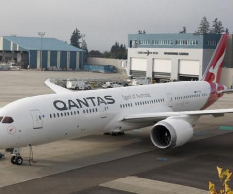 Qantas will expand non-stop Australia flights from the UK in 2025