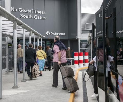 Dublin_Airport_South_Gates_1.jpg
