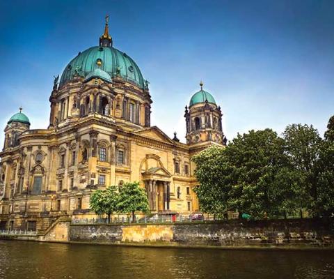 All UK visitors to Germany face quarantine restrictions from Friday evening