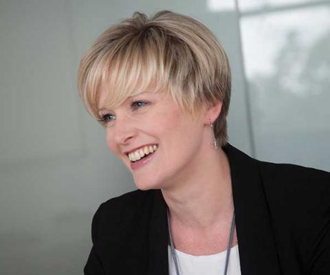 Claire Hazle, Cosmos