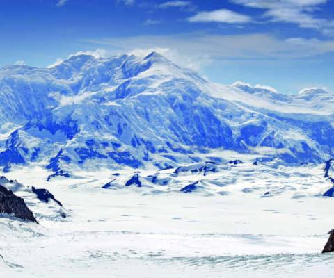 Kluane Flight Seeing ice fields Sifton Air St Elias Mountains glaciers-credit Yukon Govt.jpg