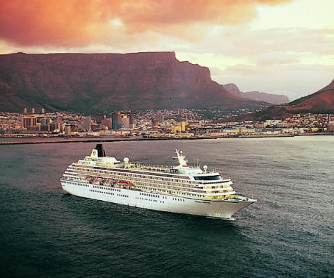Crystal_Symphony_Capetown.jpg