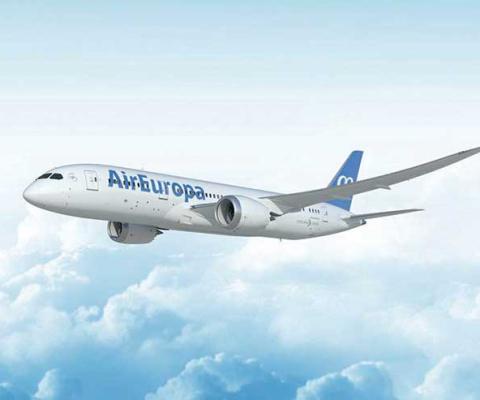 Air Europa jet mid-flight