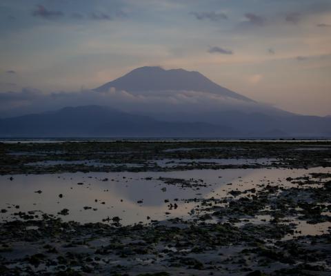 Mount_Agung_Joel_De_Vriend_Unsplash_Indonesia_Bali.jpg