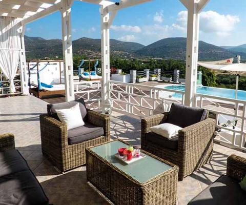 Villa Luna Terrace.jpg