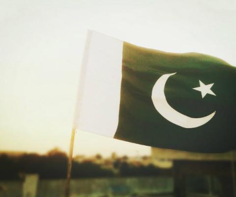 Pakistan Flag Unsplash sameer-akhtari-414427-unsplash.jpg