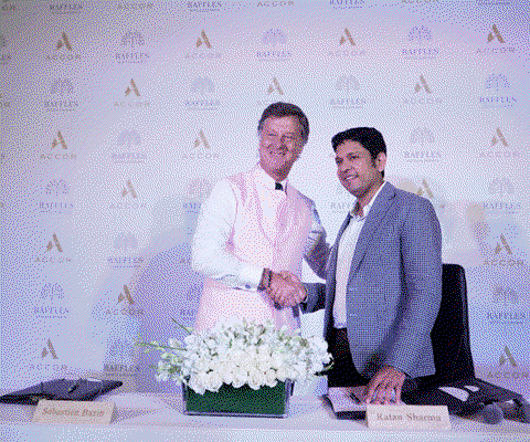 Sebastien-Bazin-Chairman-and-CEO-Accor-with-Ratankant-Sharma_METhumb.gif
