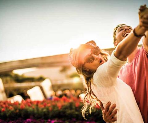 gcm_2015_generic_couple_0722_web.jpg