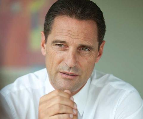 Dr Peter Fankhauser, Thomas Cook