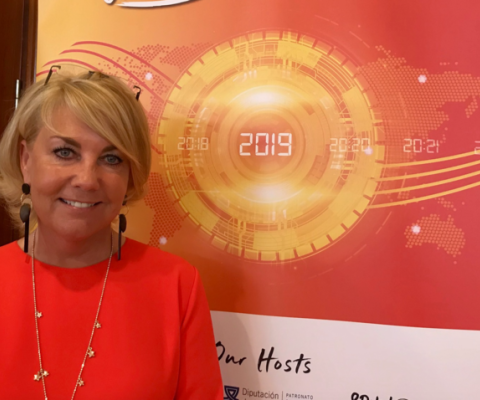 Advantage Paula Lacey.png