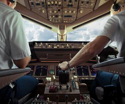 Atol scheme for trainee pilots demanded after flight school collapses