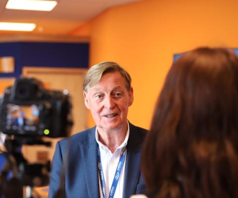 John Hays' Hays Travel has acquired all 555 Thomas Cook branches