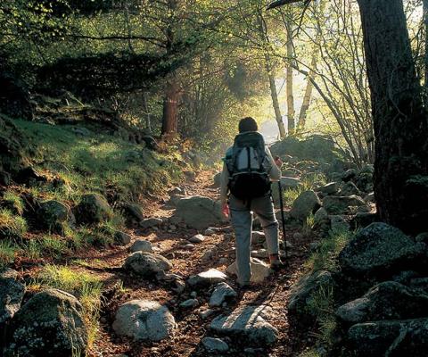 Walking in Catalonia. Credit: Catalan Tourist Board