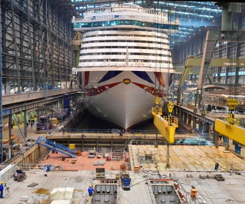 Meyer_Werft_shipyard_Iona.jpg