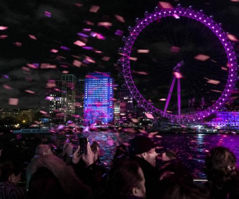 London Eye lit up with Lastminute.com's branding
